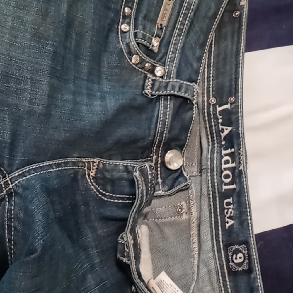 Capris - Picture 5 of 5